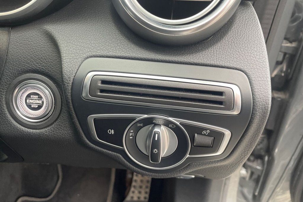 Used Mercedes-Benz C Class 2019 for sale - 77981461: Photo 31