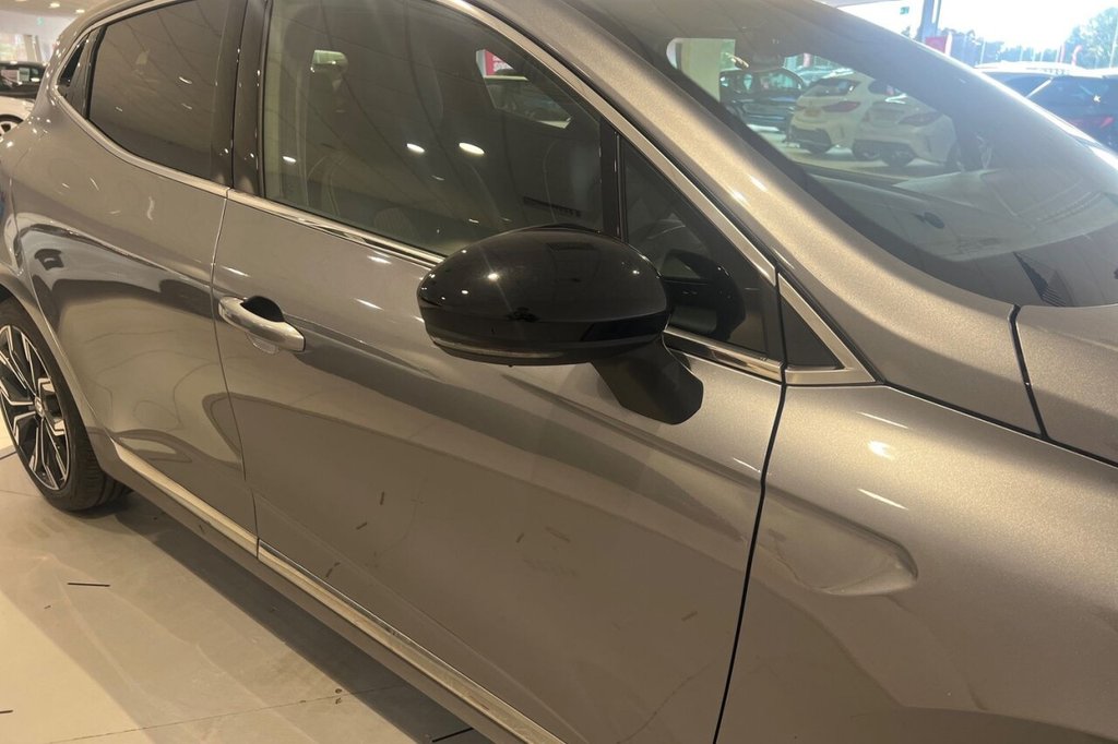 Used Renault Clio 2023 for sale - 75596530: Photo 32