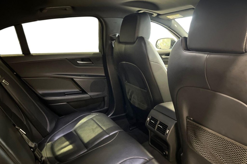 Used Jaguar XE 2019 for sale - 76376048: Photo 10