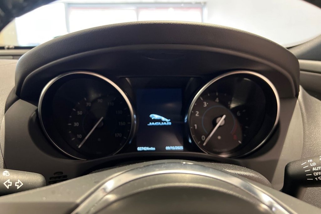 Used Jaguar XE 2019 for sale - 76376048: Photo 15