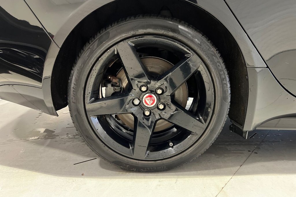 Used Jaguar XE 2019 for sale - 76376048: Photo 16