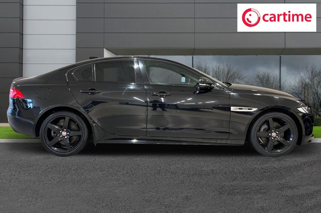 Used Jaguar XE 2019 for sale - 76376048: Photo 2