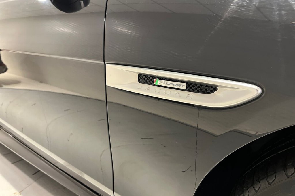 Used Jaguar XE 2019 for sale - 76376048: Photo 23
