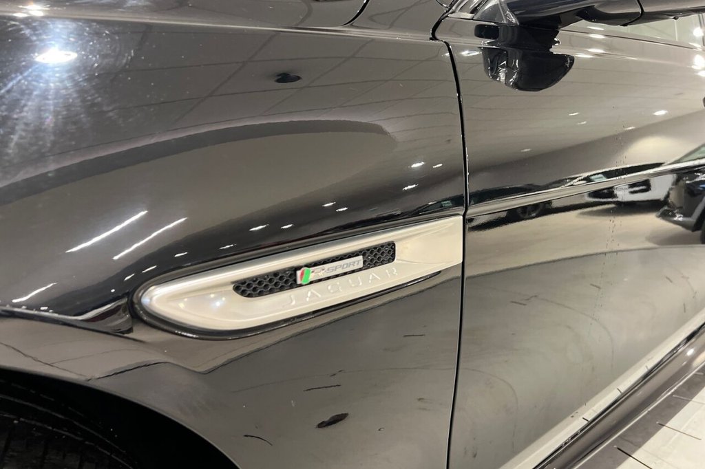 Used Jaguar XE 2019 for sale - 76376048: Photo 25