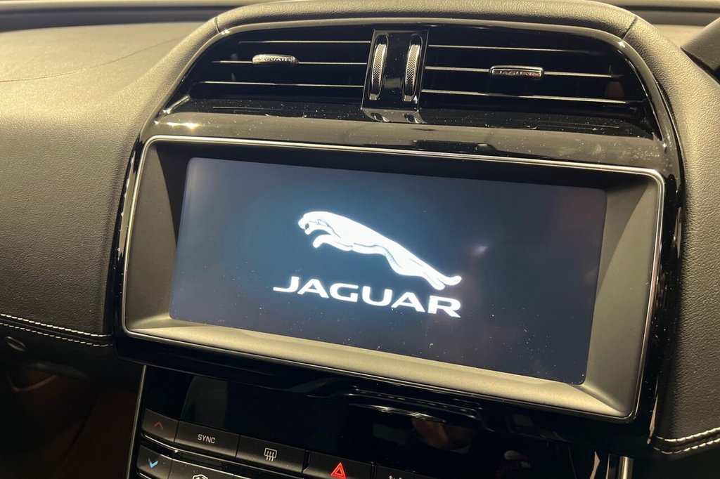 Used Jaguar XE 2019 for sale - 76376048: Photo 40