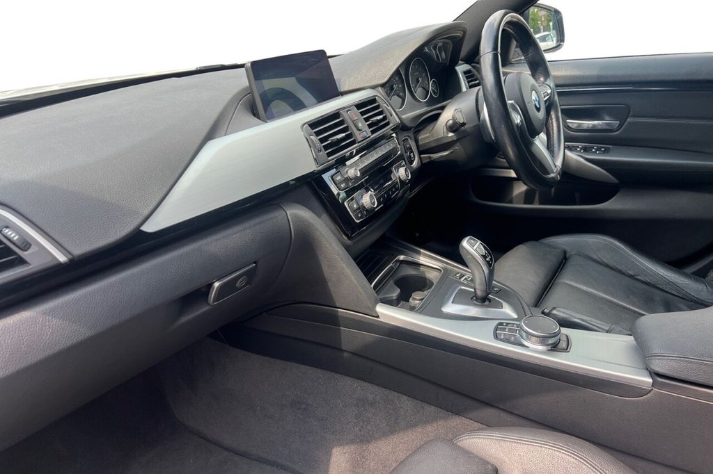 Used BMW 4 Series 2018 for sale - 76642362: Photo 11