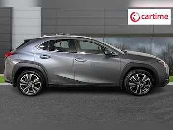 Used Lexus UX 2019 for sale - 76250211: Photo