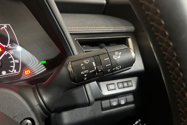 Used Lexus UX 2019 for sale - 76250211: Photo 30