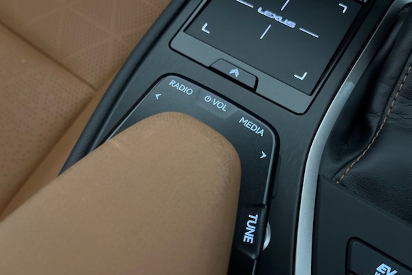 Used Lexus UX 2019 for sale - 76250211: Photo 38