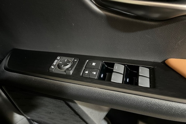 Used Lexus UX 2019 for sale - 76250211: Photo 41