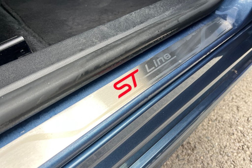Used Ford Focus 2020 for sale - 76376331: Photo 35