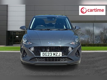 Used Hyundai i10 2023 for sale - 78382582: Photo