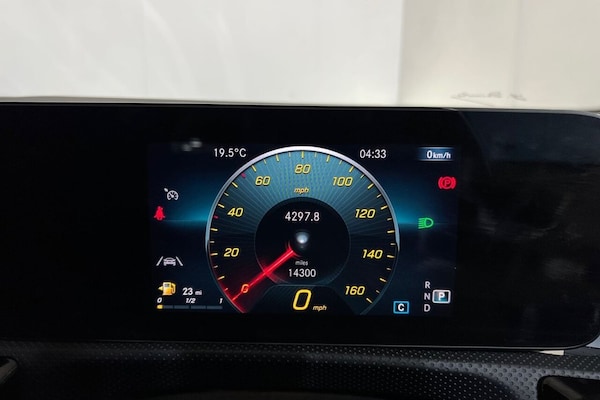 Used Mercedes-Benz CLA 2022 for sale - 76202391: Photo 15