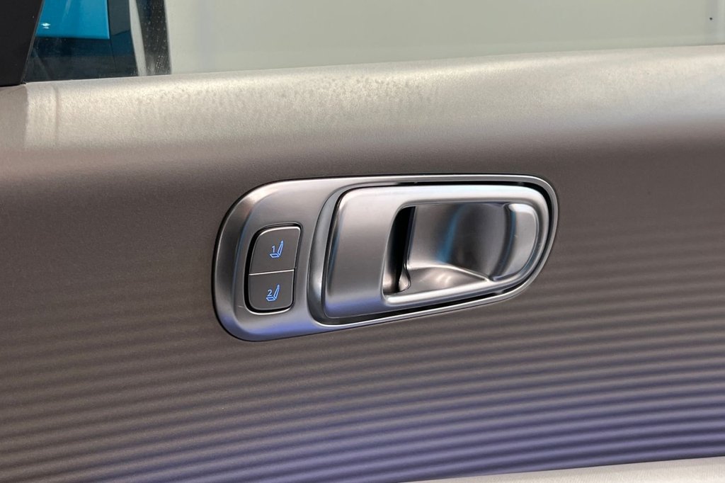 Used Hyundai IONIQ 6 2023 for sale - 76973389: Photo 45