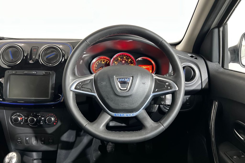 Used Dacia Sandero Stepway 2020 for sale - 76202467: Photo 16