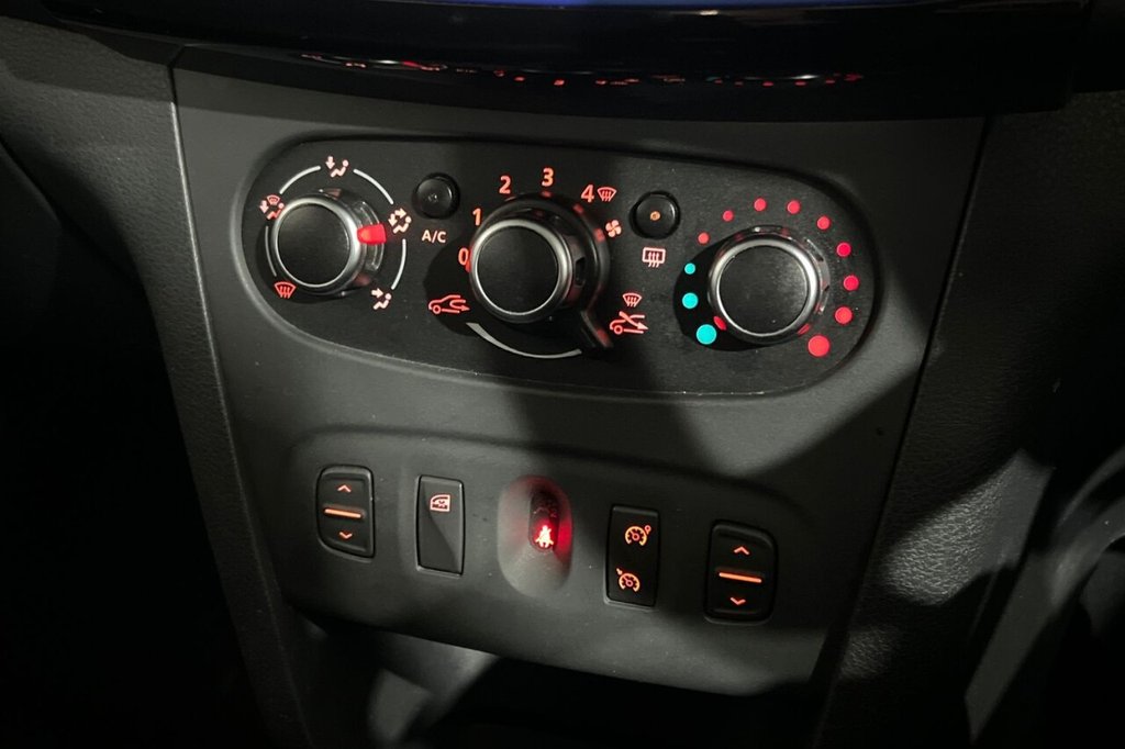 Used Dacia Sandero Stepway 2020 for sale - 76202467: Photo 20