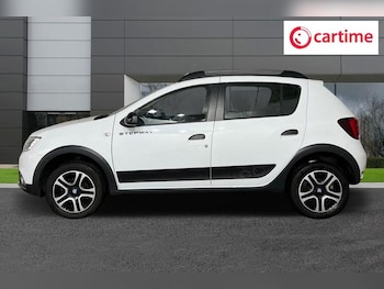 Used Dacia Sandero Stepway 2020 for sale - 76202467: Photo 3