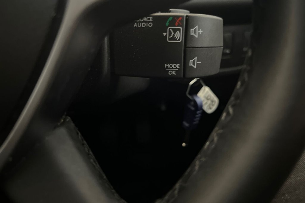 Used Dacia Sandero Stepway 2020 for sale - 76528713: Photo 24