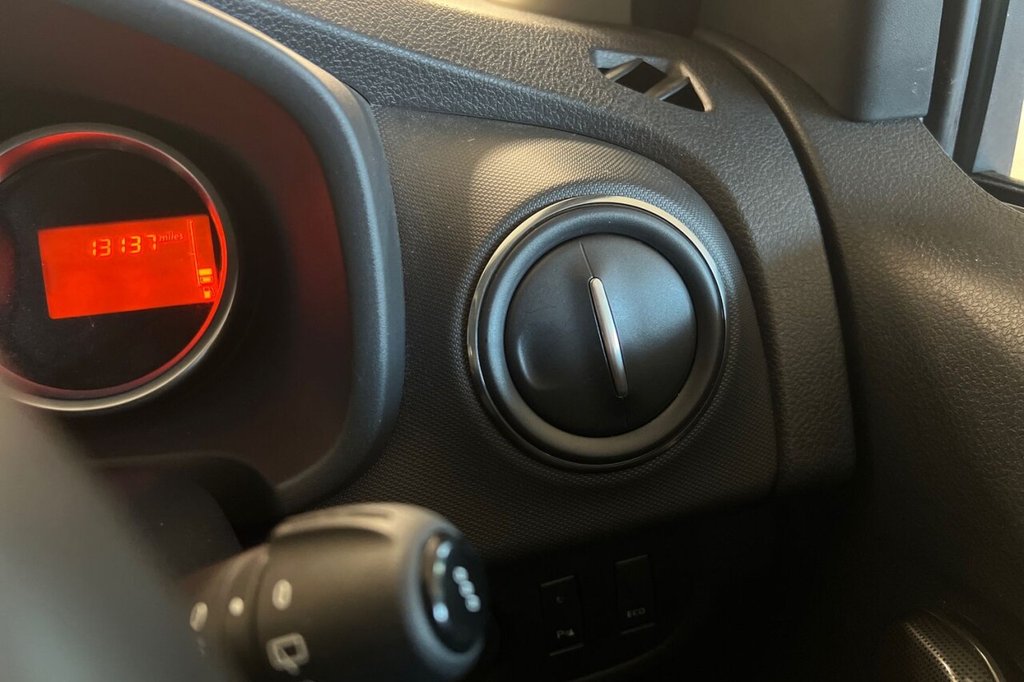 Used Dacia Sandero Stepway 2020 for sale - 76528713: Photo 26