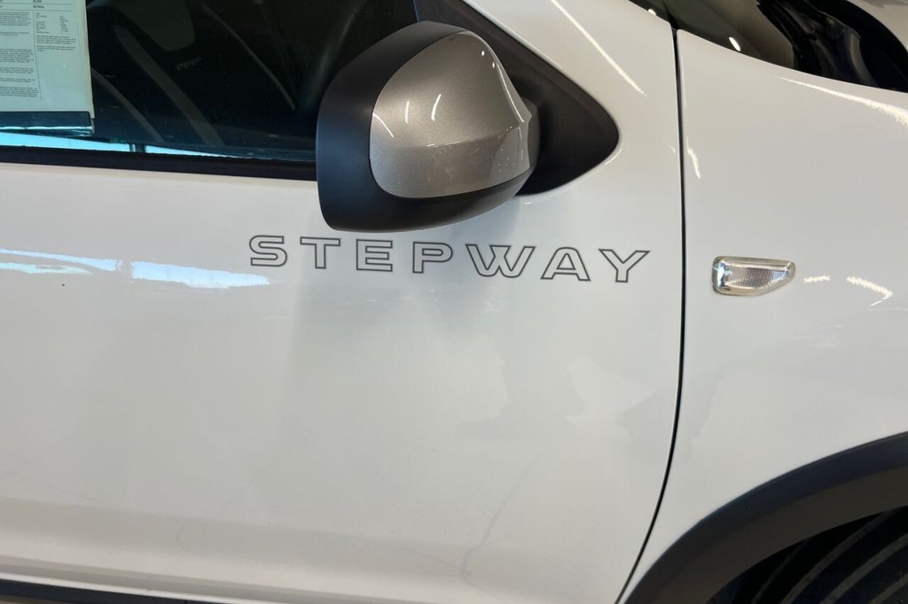Used Dacia Sandero Stepway 2020 for sale - 76528713: Photo 38