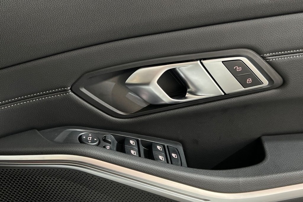 Used BMW 3 Series 2021 for sale - 76642173: Photo 39