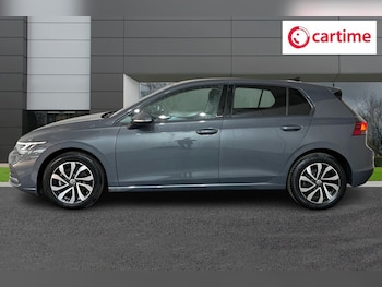 Used Volkswagen Golf 2022 for sale - 75347541: Photo