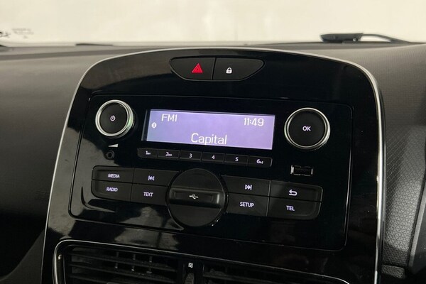 Used Renault Clio 2017 for sale - 76185252: Photo 15