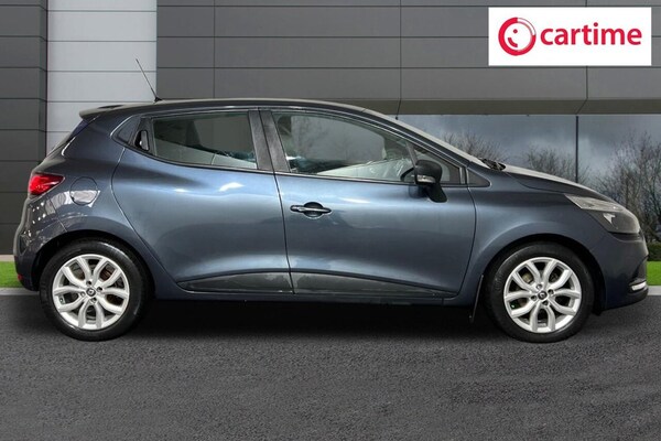 Used Renault Clio 2017 for sale - 76185252: Photo 2