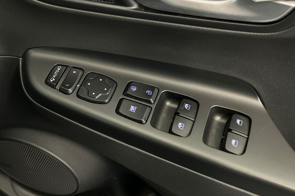 Used Hyundai KONA 2021 for sale - 76867342: Photo 39