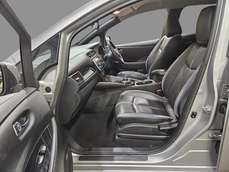 Used Nissan Leaf 2021 for sale - 77880178: Photo 8