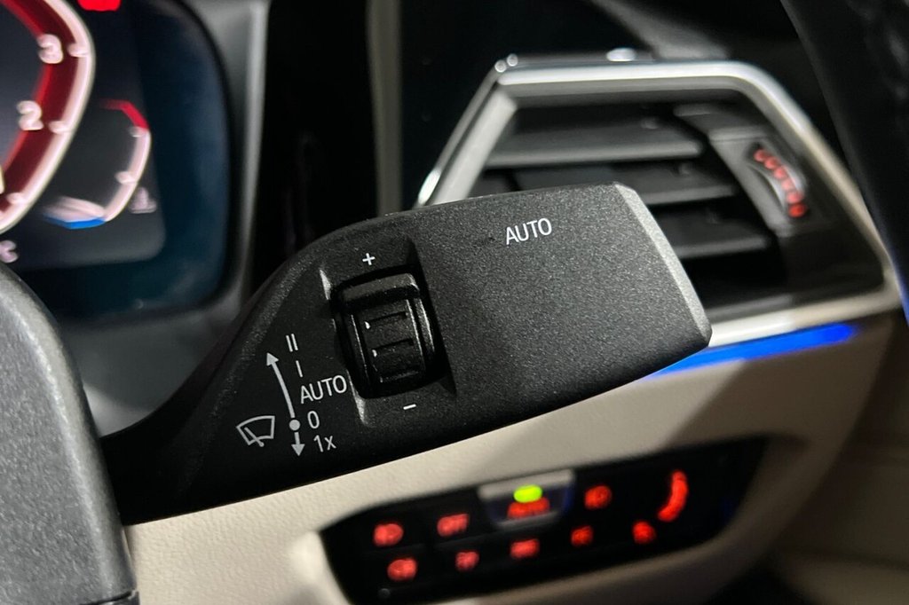 Used BMW 3 Series 2019 for sale - 77212359: Photo 28