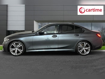 Used BMW 3 Series 2019 for sale - 77212359: Photo