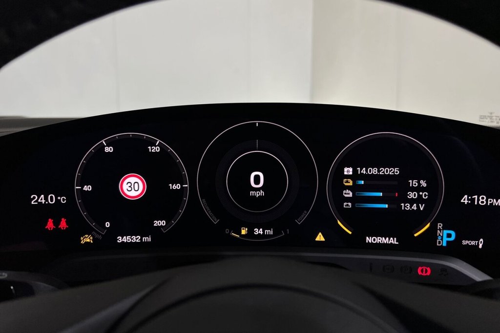 Used Porsche Taycan 2022 for sale - 76717162: Photo 15