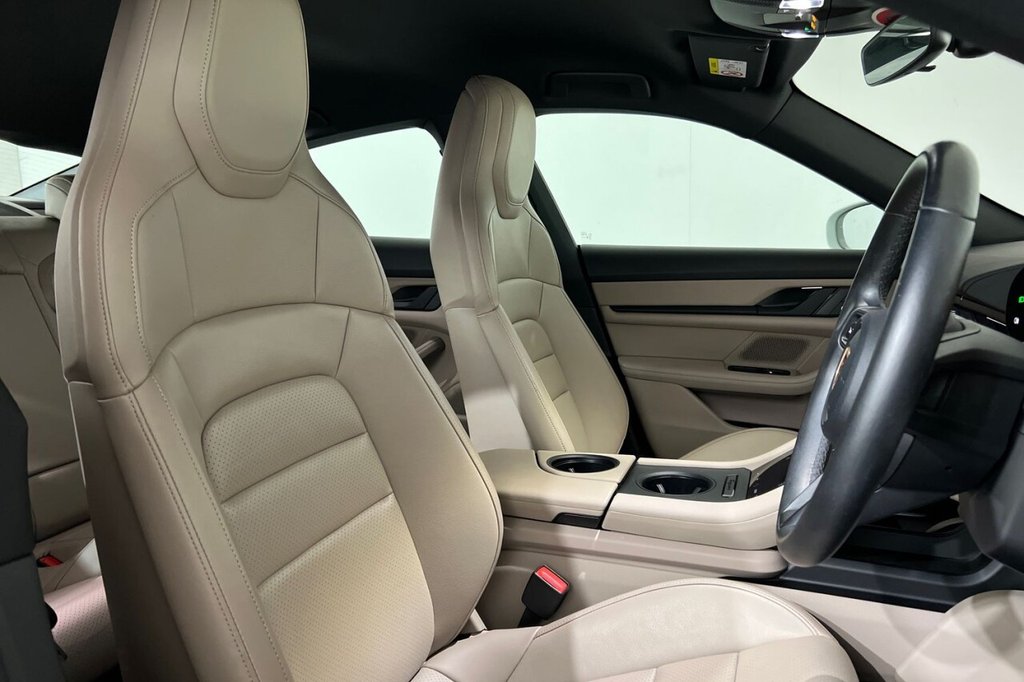 Used Porsche Taycan 2022 for sale - 76717162: Photo 22