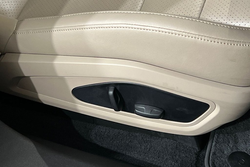 Used Porsche Taycan 2022 for sale - 76717162: Photo 23