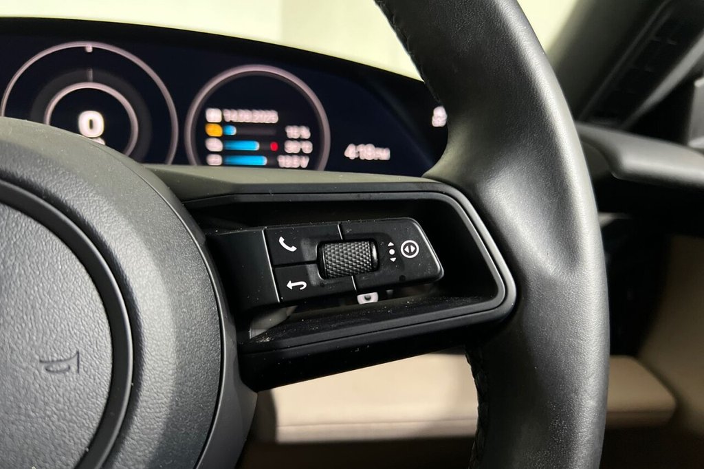 Used Porsche Taycan 2022 for sale - 76717162: Photo 27