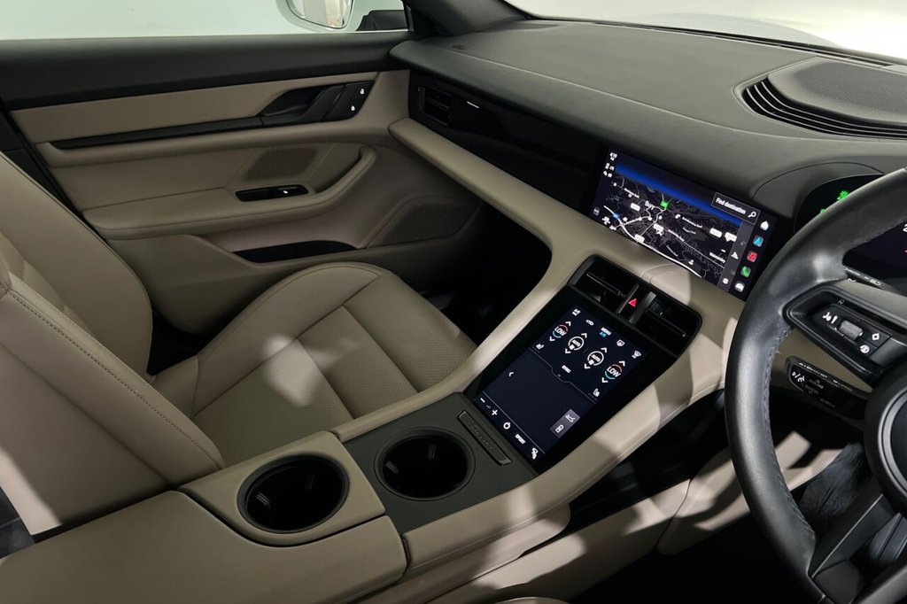 Used Porsche Taycan 2022 for sale - 76717162: Photo 36