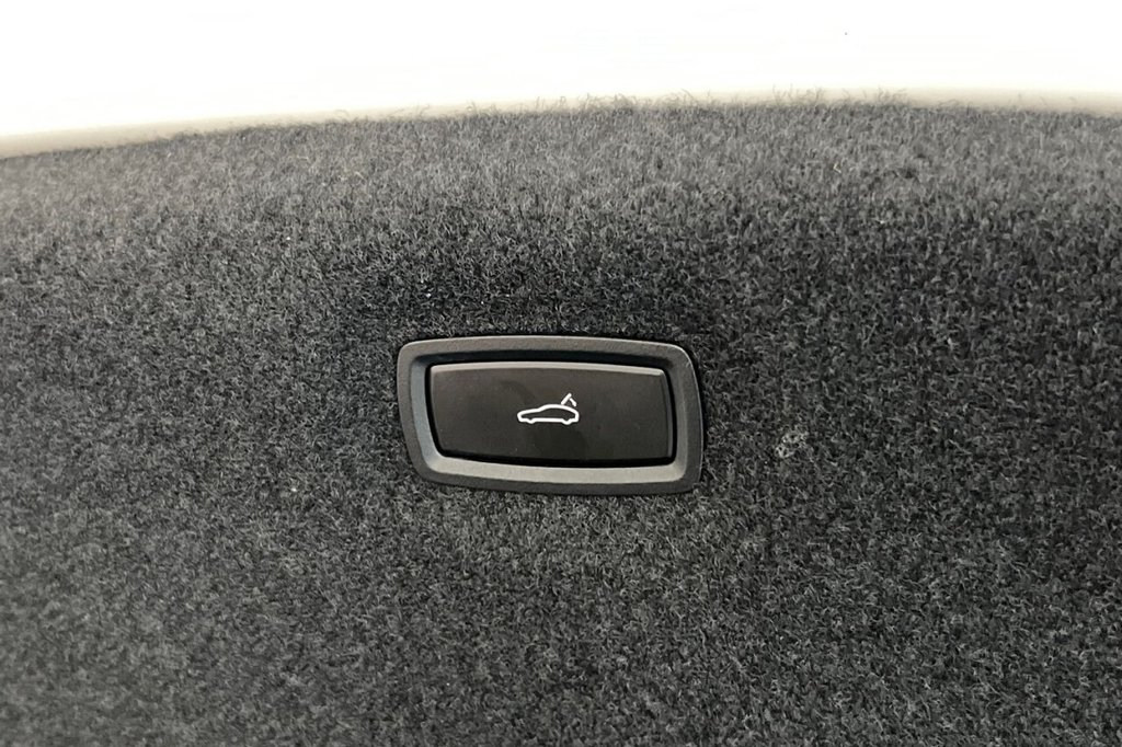 Used Porsche Taycan 2022 for sale - 76717162: Photo 46