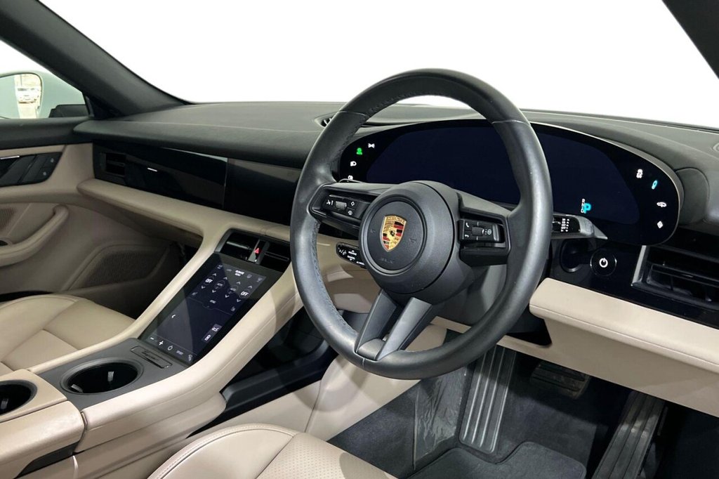 Used Porsche Taycan 2022 for sale - 76717162: Photo 9