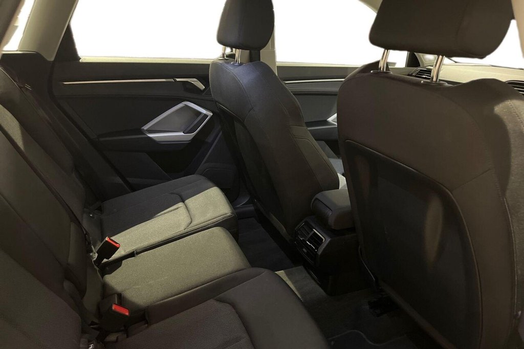 Used Audi Q3 2023 for sale - 77642222: Photo 10