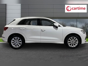 Used Audi Q3 2023 for sale - 77642222: Photo