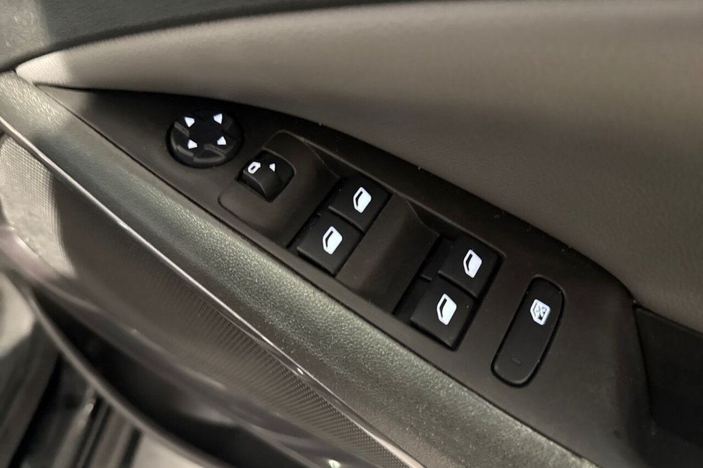 Used Vauxhall Crossland X 2020 for sale - 75911895: Photo 28