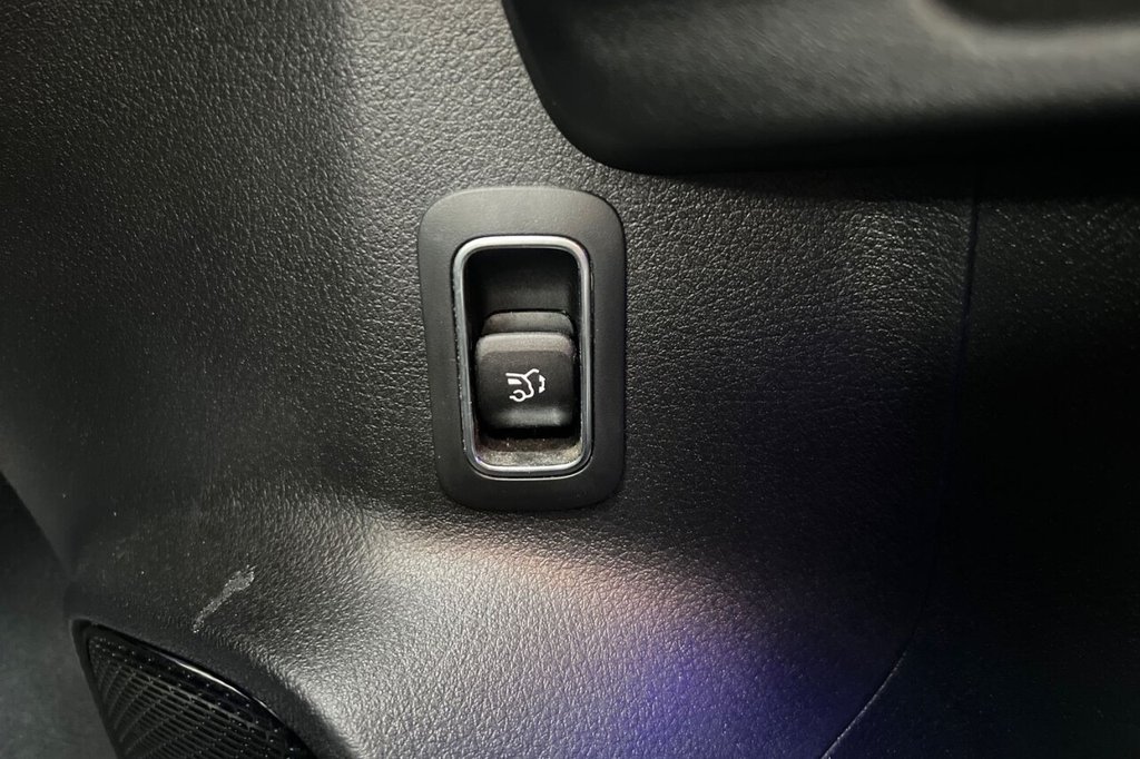 Used Mercedes-Benz GLB 2021 for sale - 77795065: Photo 31