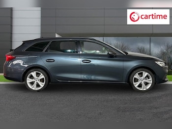 Used SEAT Leon 2023 for sale - 76569859: Photo