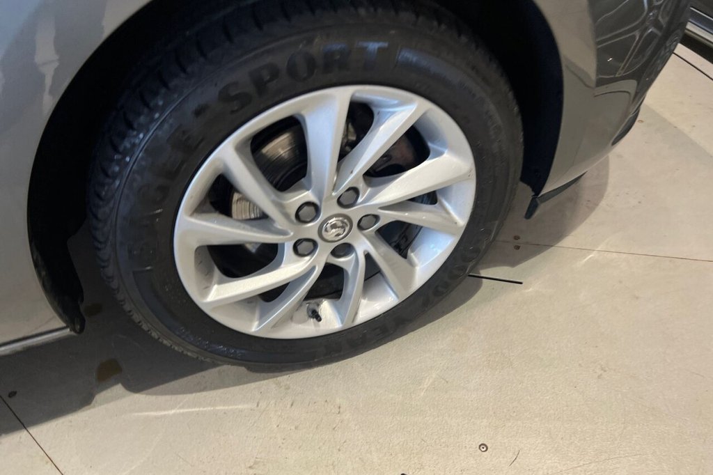 Used Vauxhall Astra 2018 for sale - 76454125: Photo 29