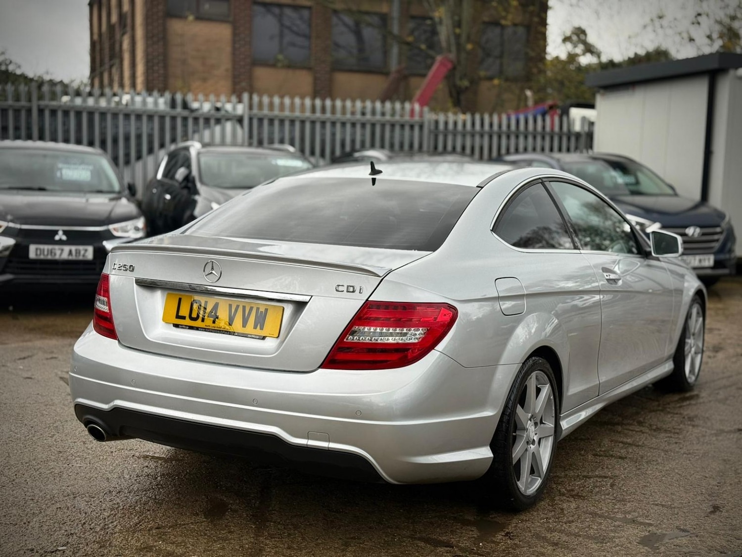Used Mercedes-Benz C Class 2014 for sale - 76719003: Photo 2