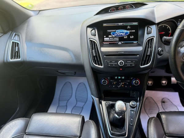 Used Ford Focus 2015 for sale - 76286982: Photo 8