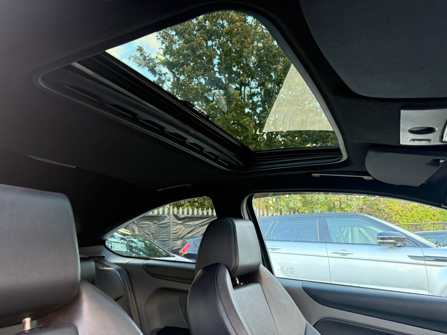 Used Ford Focus 2010 for sale - 76402185: Photo 15