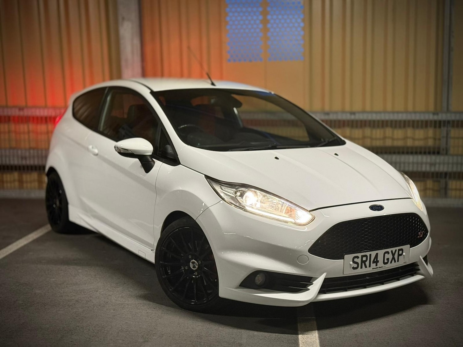 Used Ford Fiesta 2014 for sale - 76718416: Photo 1
