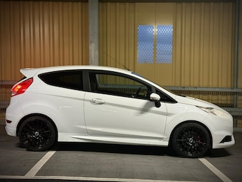 Used Ford Fiesta 2014 for sale - 76718416: Photo